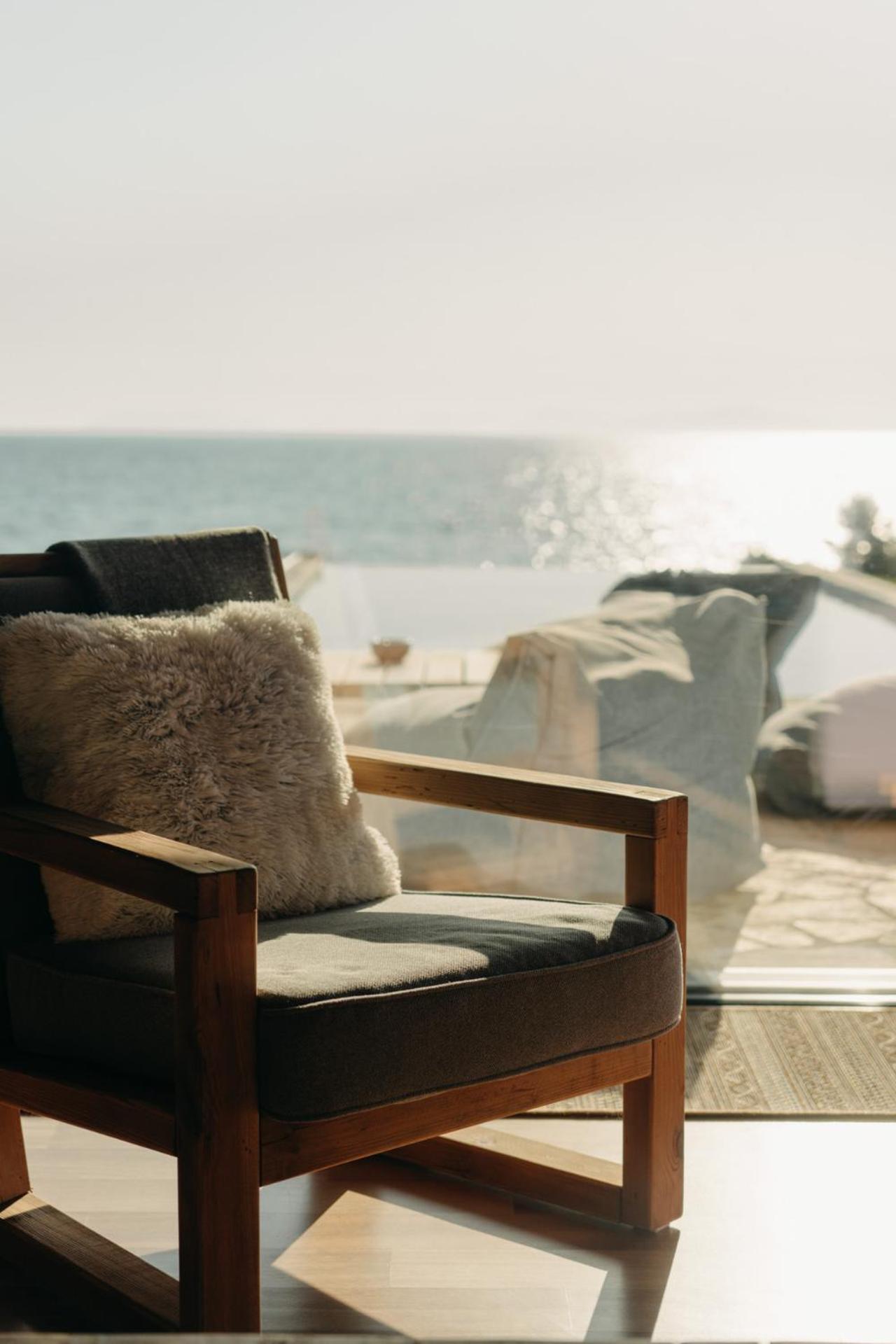 Real Life Homes Luxurious Seafront Villas Each With Their Own Private Pools Korakochori Bagian luar foto