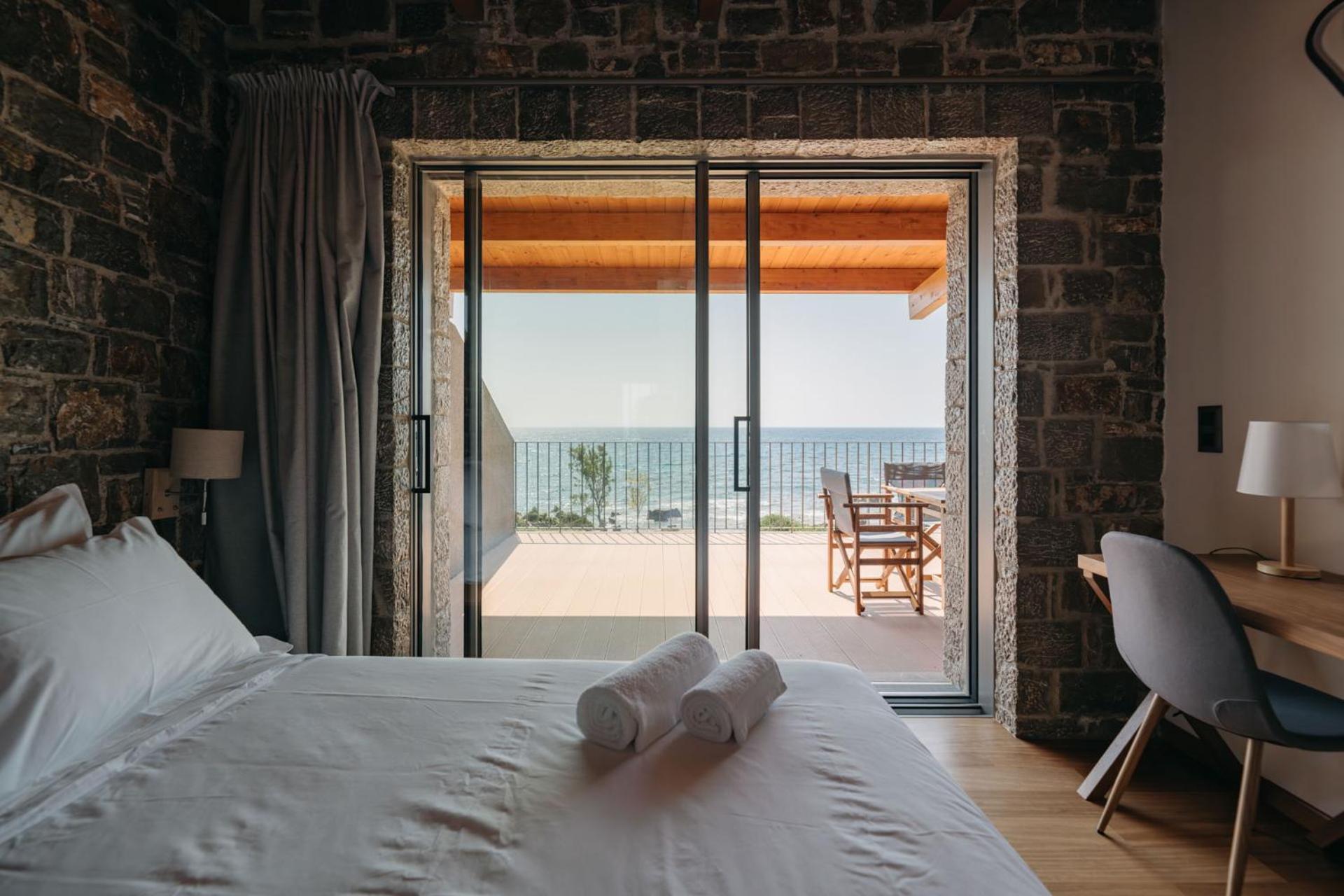 Real Life Homes Luxurious Seafront Villas Each With Their Own Private Pools Korakochori Bagian luar foto