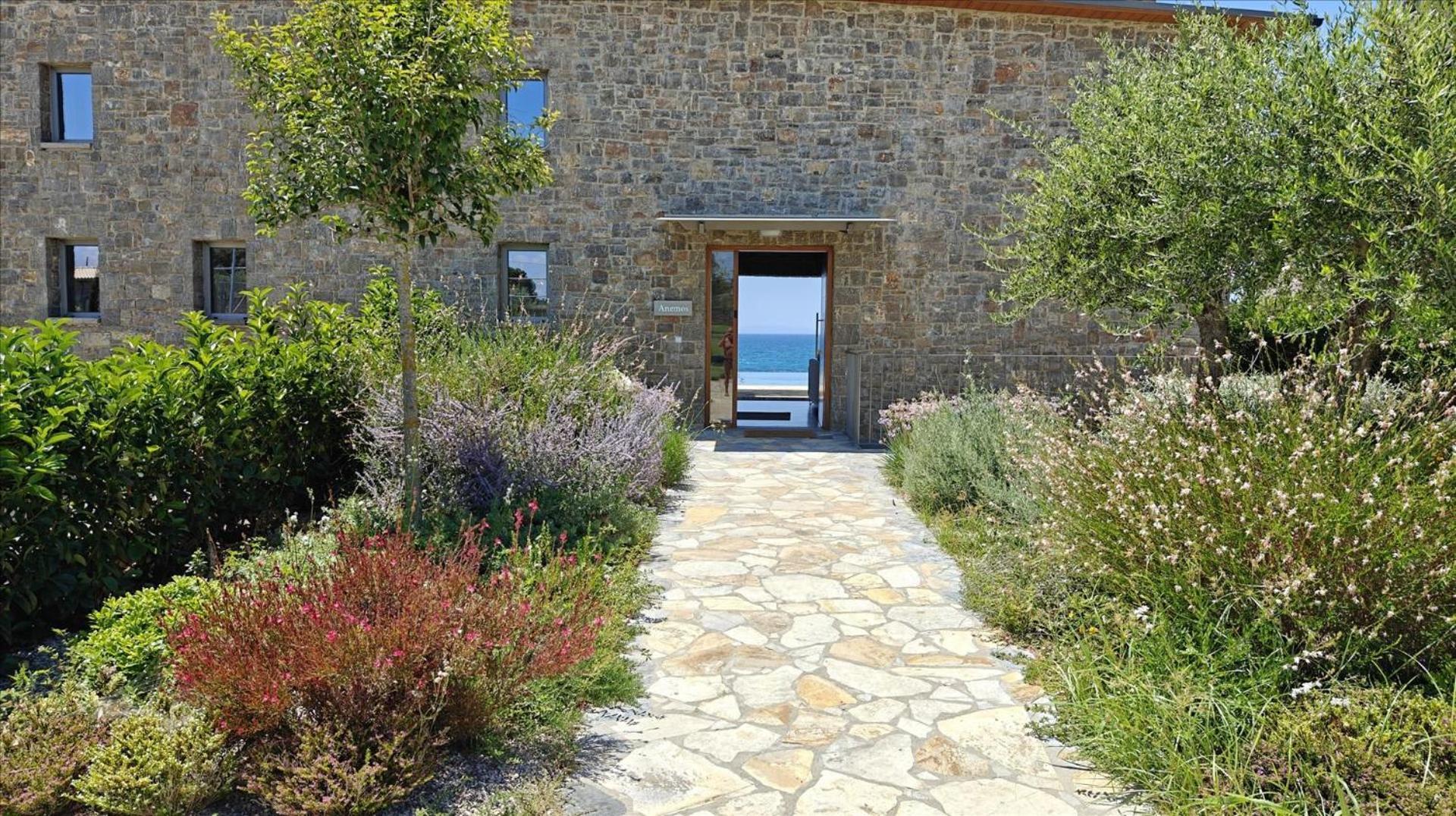 Real Life Homes Luxurious Seafront Villas Each With Their Own Private Pools Korakochori Bagian luar foto